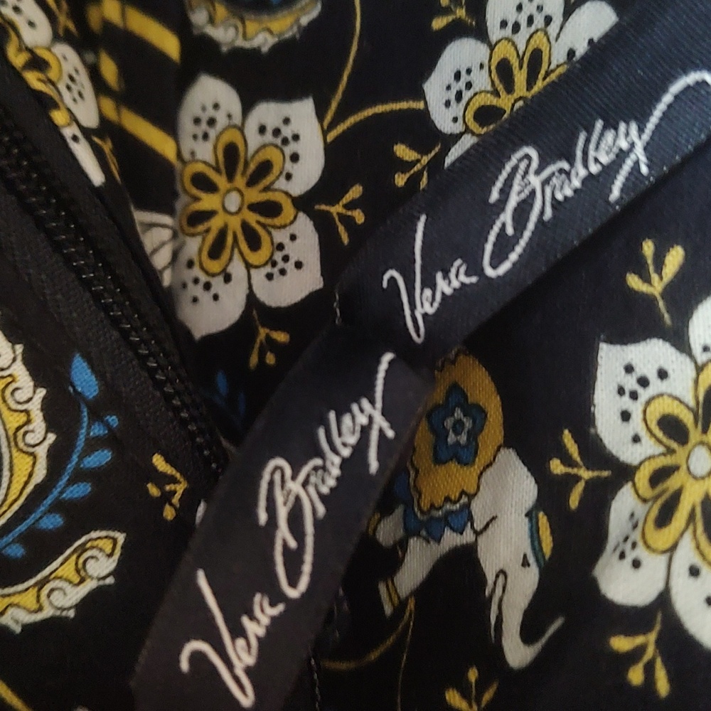 Vera Bradley Pocketbook - Picture 7 of 11